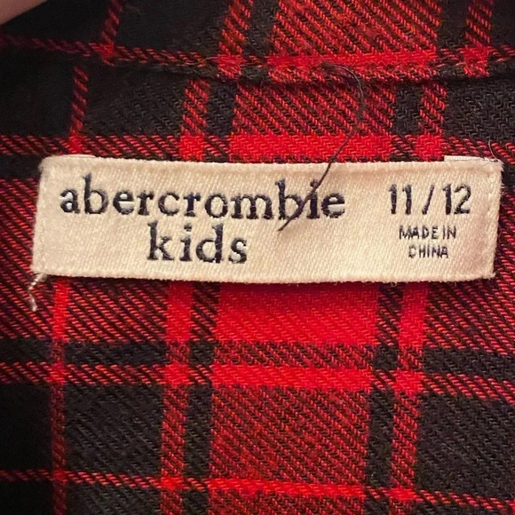 ABERCROMBIE KIDS GIRLS RED BLACK PLAID FLANNEL CHRISTMAS WINTER FALL SZ 11 / 12 - Picture 2 of 7
